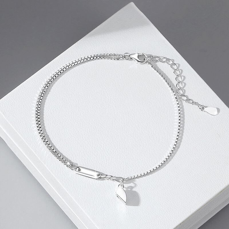 Heart-Shaped Magnetic Attraction Couple Bracelets - Image 4