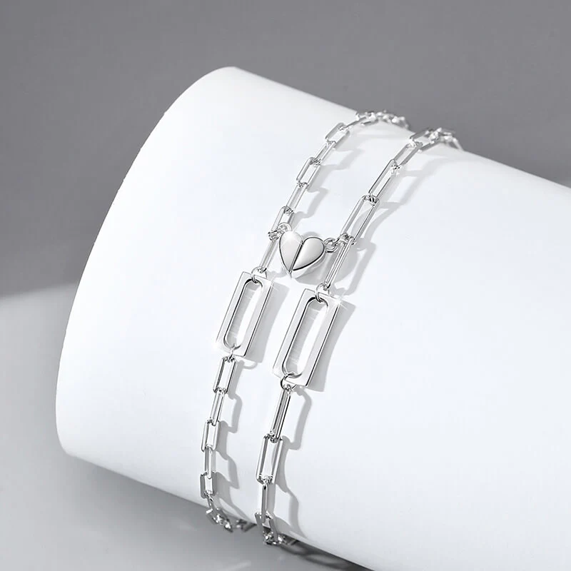 Hollow Paperclip Chain Love Magnetic Couple Bracelets - Image 3