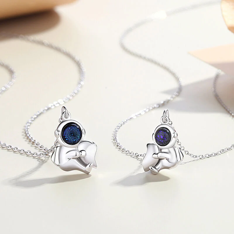 Astronaut Magnetic Matching Necklaces - Image 4