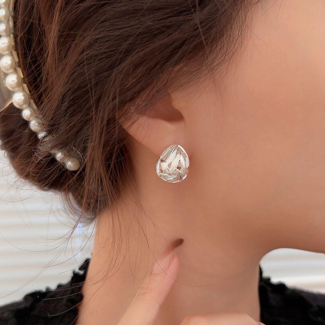 Bamboo Leaf Brushed Hollow Water Drop Earrings - Image 4