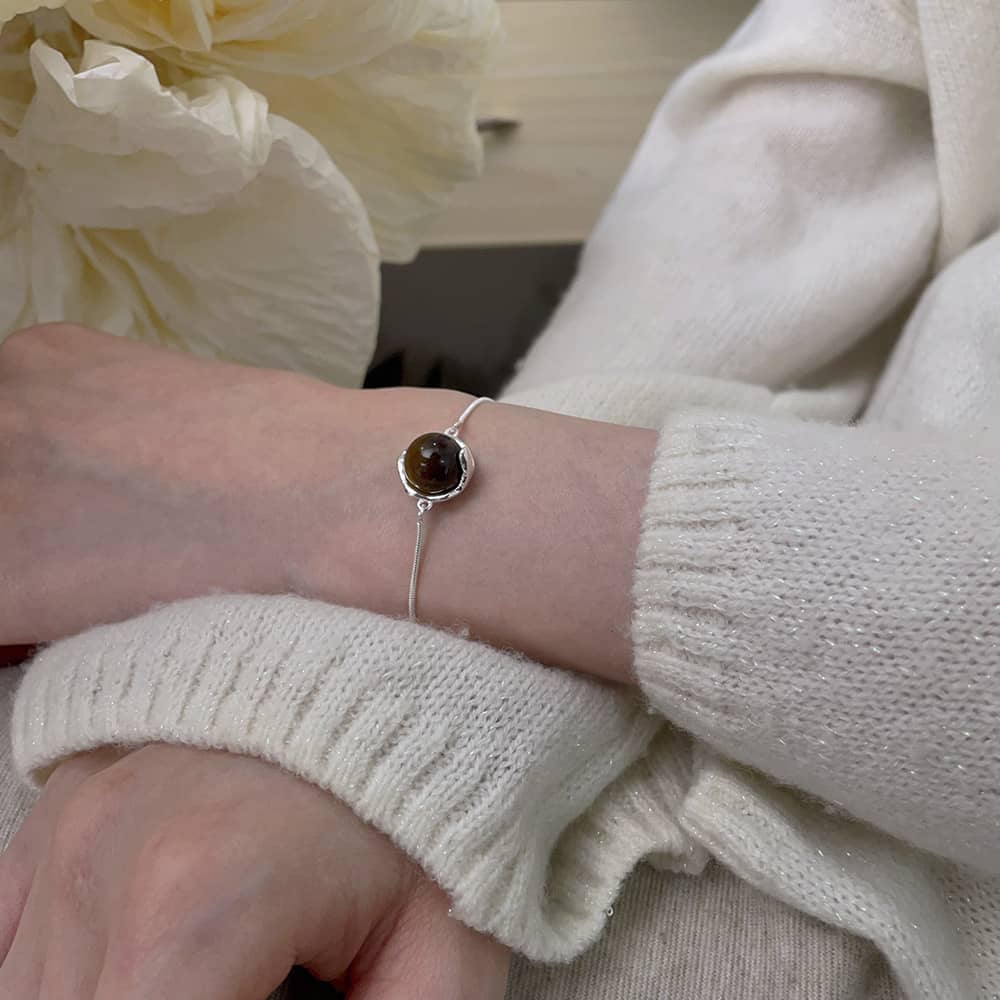 Irregular Tiger's Eye/Black Onyx Snake Chain Bracelet - Image 3