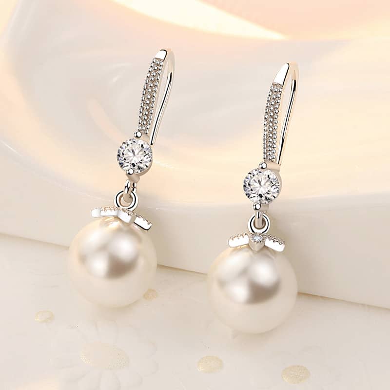 Pearl Drop Earrings - Image 4