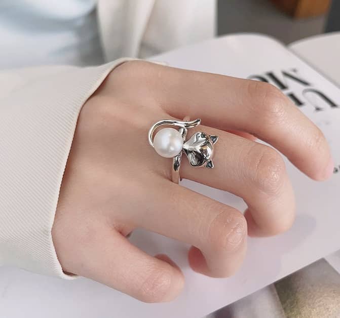 Playful Cat Pearl Ring - Image 3