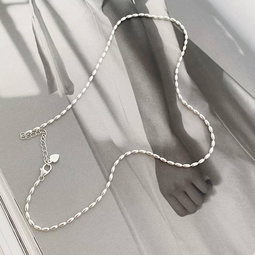 Silver Oval Bead Necklace - Image 4