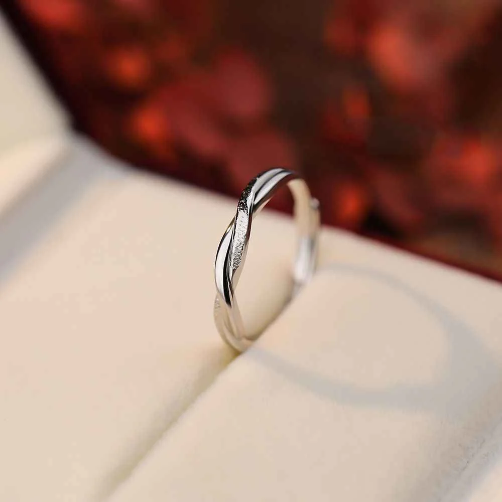 Wedding Rings His and Hers Matching Sets - Mobius Ring - Image 4