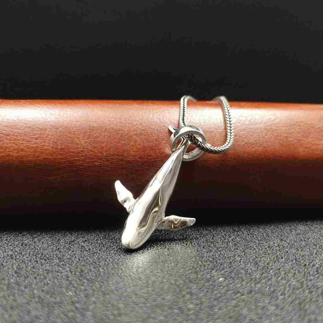 Whale Silver Pendant Necklace - Image 3